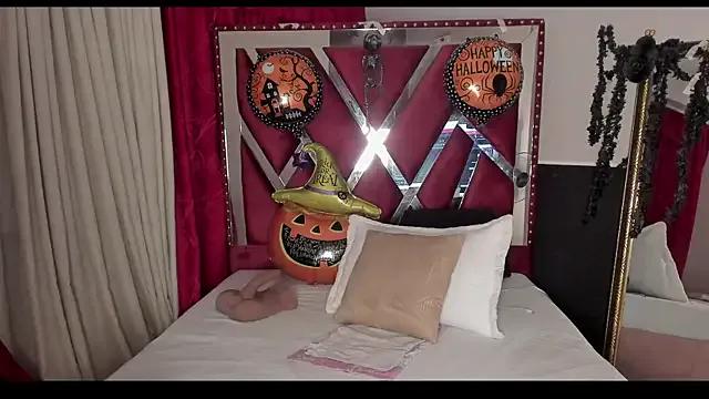 Freechat MicaelaHot_ on StripChat