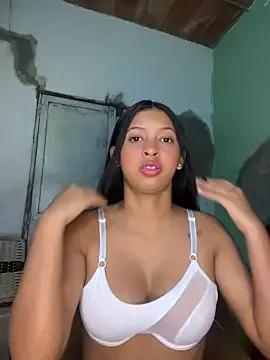 Freechat Milanyvero_ on StripChat