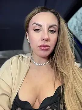 Private MilfNextDoor20 on StripChat