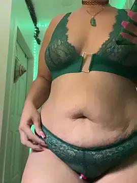 Freechat moan4mona on StripChat