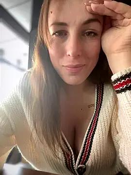 Freechat MommmyYummy on StripChat