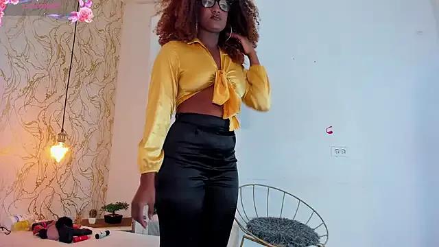 Freechat NAOMY_COOPER on StripChat