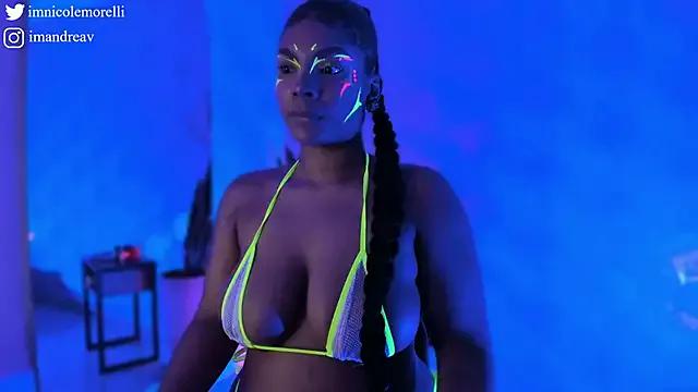 Nicolemorelli2 — IM THE CANVAS