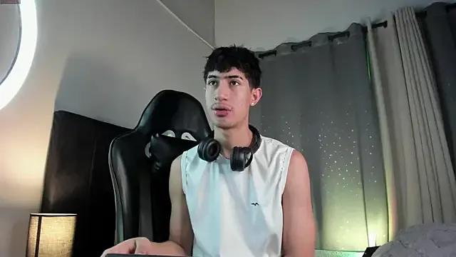 Freechat NovaaWheler on StripChat