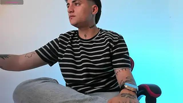 Freechat PeytonBox on StripChat