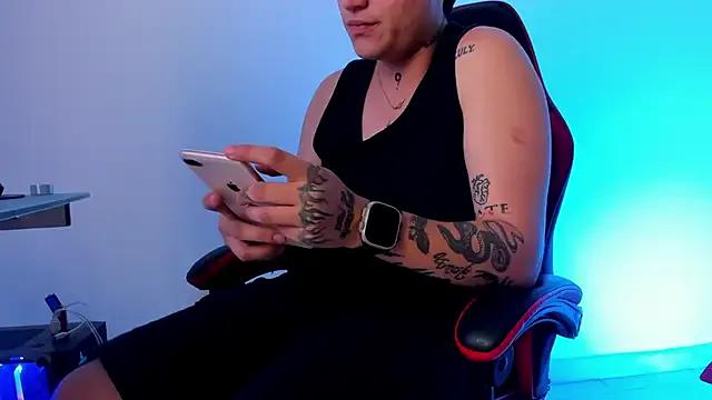 Freechat PeytonBox on StripChat