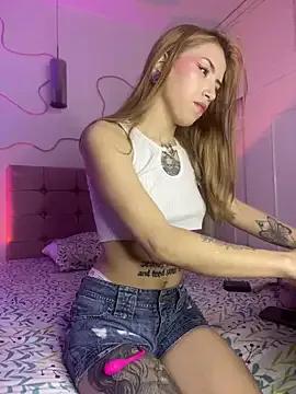 Freechat PrettyAshley_ on StripChat