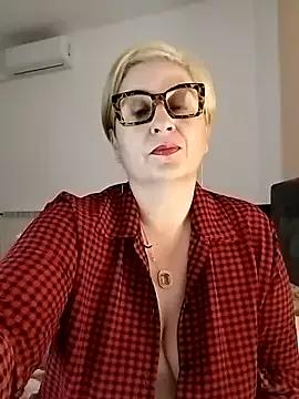 StripChat Pumabionda is Freechat Pumabionda — Show dildo....