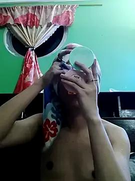 Freechat QueenSoreal on StripChat