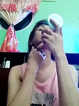 Freechat QueenSoreal on StripChat