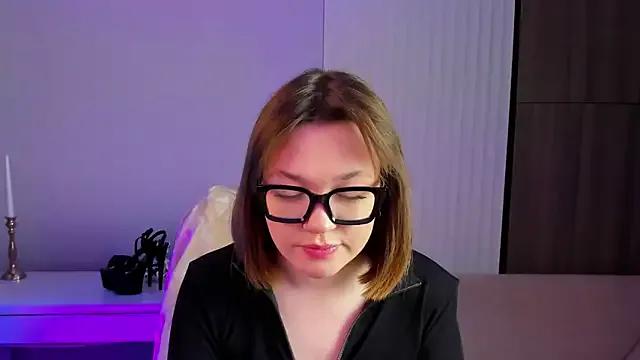 StripChat R_I_N_A is Freechat R_I_N_A — tease you with my body in dance