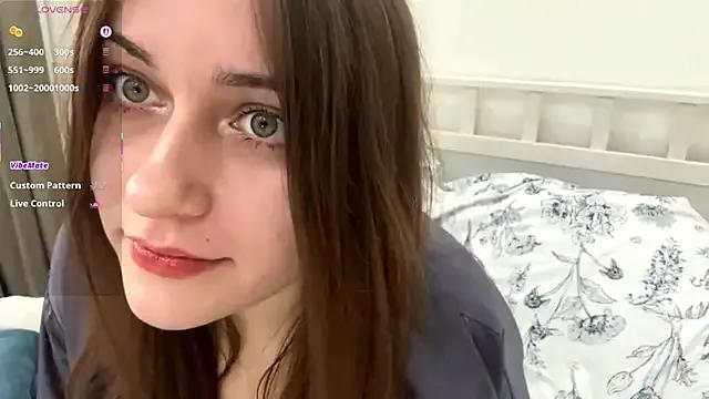 StripChat RachaelJuntunen is Freechat RachaelJuntunen — Spit on my bare boobs