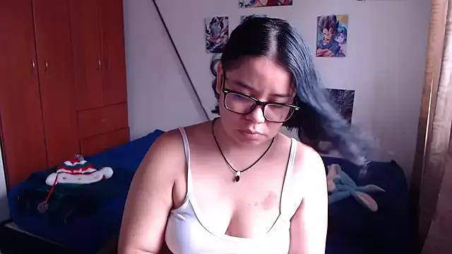 Freechat saenz_eymi on StripChat