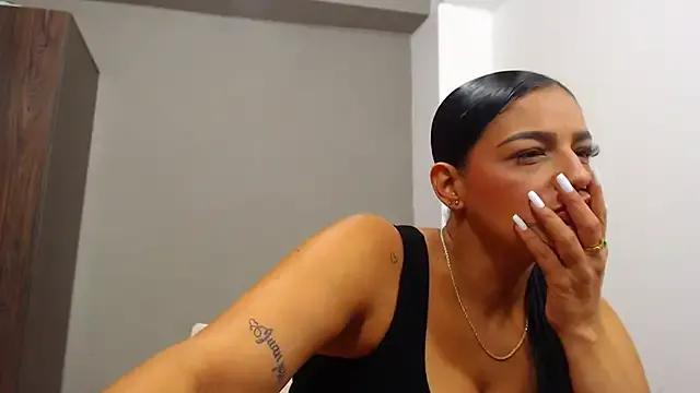 Freechat SamyBigTitis on StripChat