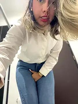 Freechat sara_calderon on StripChat