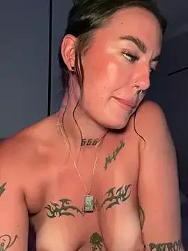 Freechat savana_heart on StripChat