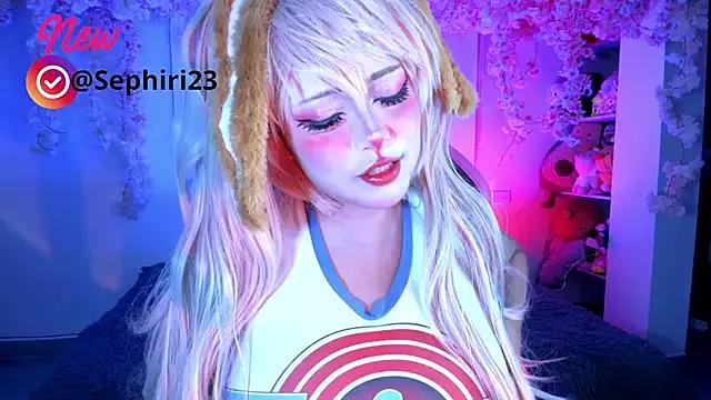 Freechat seraphine23 on StripChat