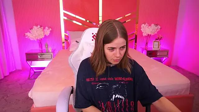 Freechat ShinyfromUa on StripChat