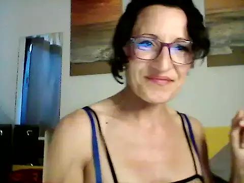 Freechat Silvia_Fick on StripChat