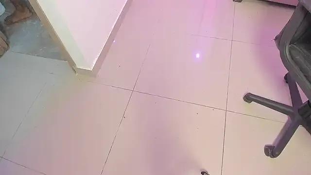 Freechat skinny_tatto01 on StripChat