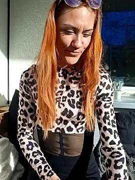 Freechat SlimBellaa on StripChat