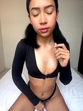 Freechat Soe_Love on StripChat