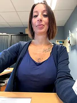 Freechat spycyfanny on StripChat