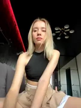 Private SSSATIVA_model on StripChat