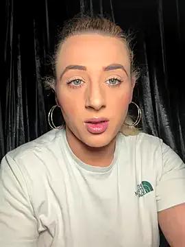 StripChat Strongqueen is Freechat Strongqueen — Freechat on StripChat