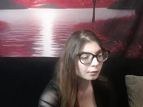 Freechat sweetbabygirlforyou on StripChat