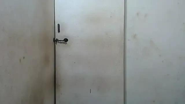 Freechat SweetSlender01 on StripChat