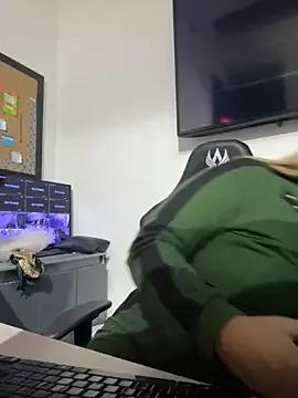 Freechat Tom_Silver__ on StripChat