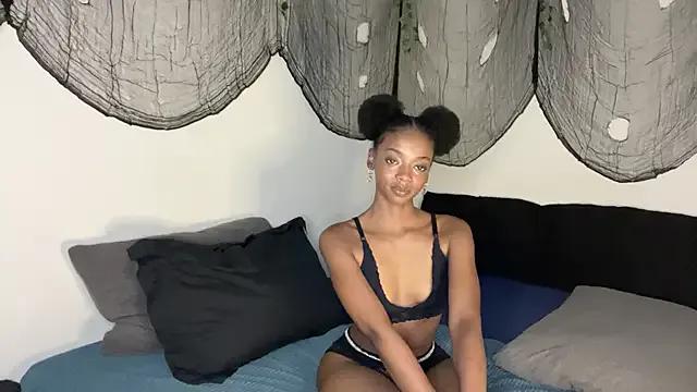 Freechat Trixie_luv1 on StripChat