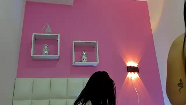 TwoForyouX — Chic body oil show