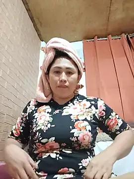 Ugly-Filipina — Guys? Make me wet Cum&Squirt!