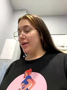 Freechat VikiDemini on StripChat