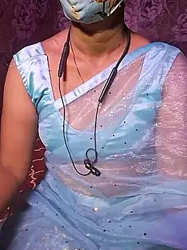 XBHUUME — Fun with Dildo