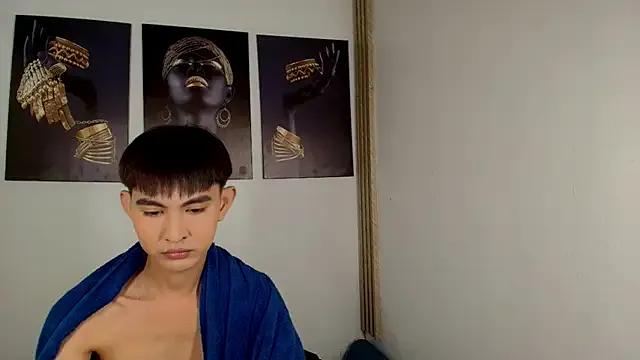 Freechat XloverXsiantwink on StripChat