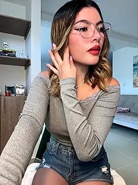 Freechat Your_Honeey on StripChat