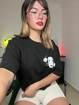 StripChat Your_Honeey is Private Your_Honeey — MAKE ME BIG SQUIRT